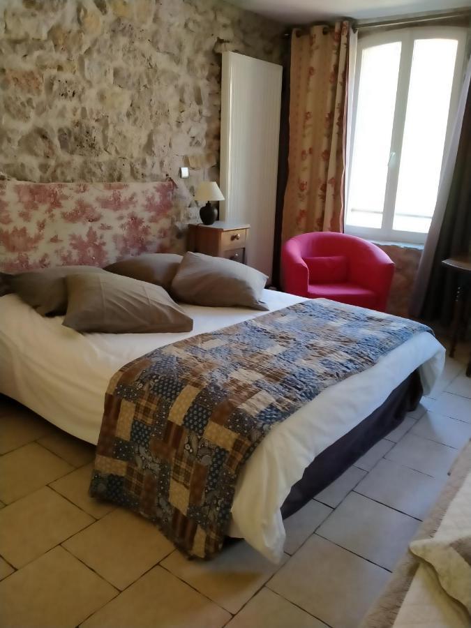 Bed and Breakfast Au Coeur Du Caylar Le Caylar Exterior foto